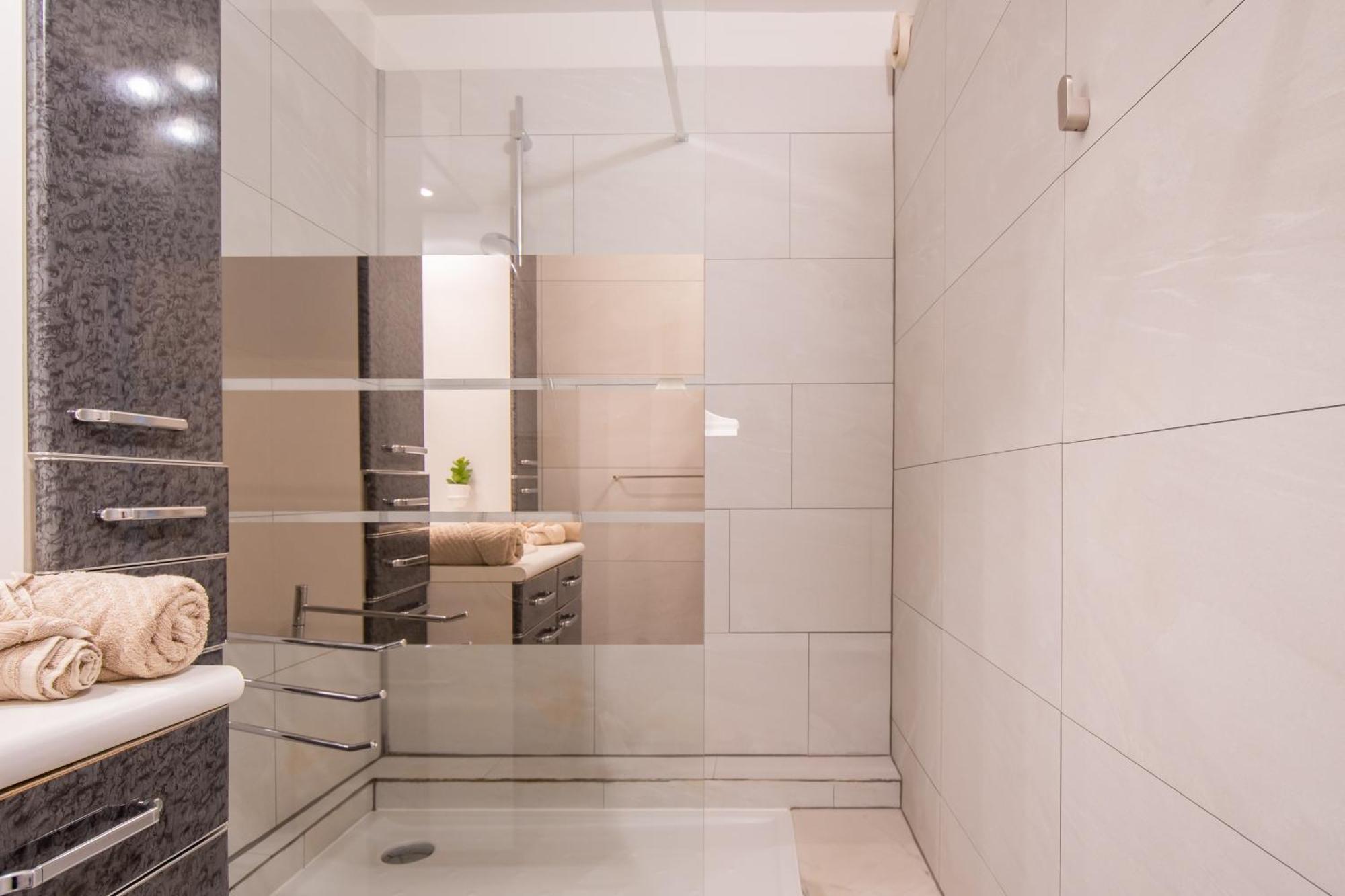 Reve Bleu Residence La Grande Pyramide Vue Port Hyper Centre Wifi Parking Prive Gratuit المظهر الخارجي الصورة